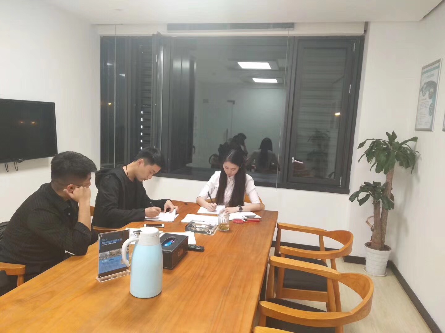 熱烈祝賀馬總、張總簽約創(chuàng)綠家亳州縣級代理！