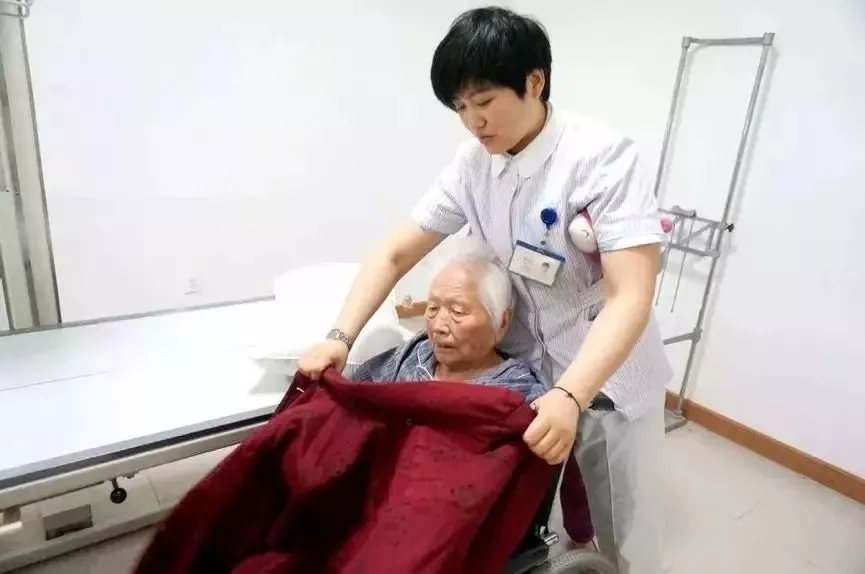 青春是用來奮斗的，除甲醛的青春最美麗！