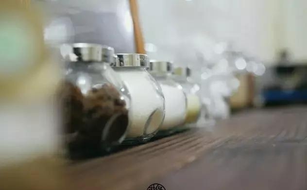 21天3000元重裝出租屋 除甲醛莫忘記！