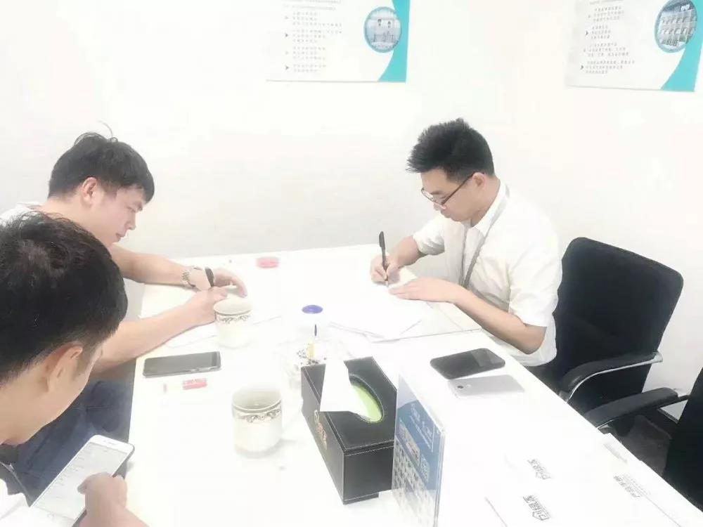 熱烈祝賀王總簽約創(chuàng)綠家江蘇省無錫市區(qū)級代理！